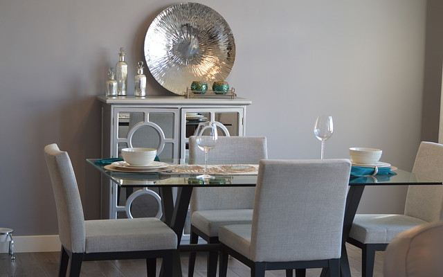 Dinning room glass table top